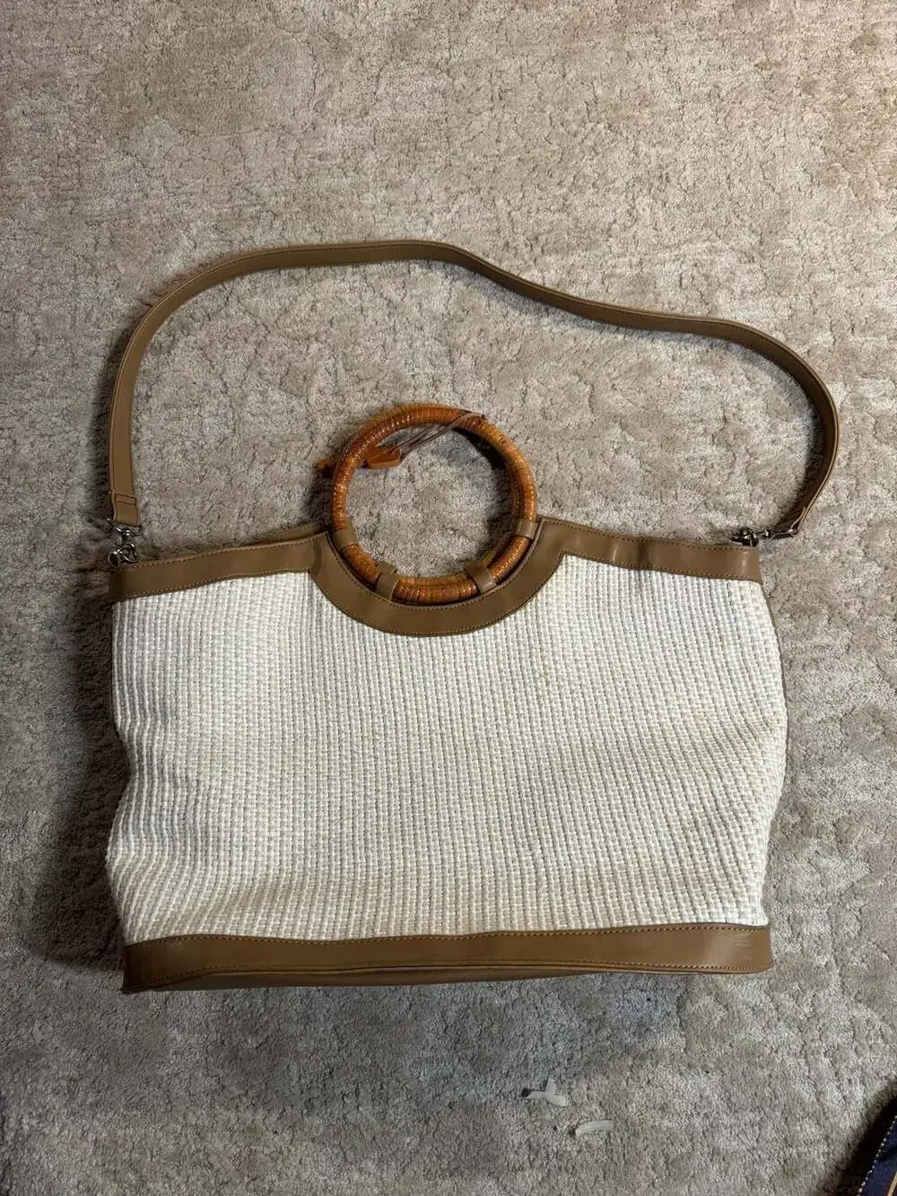 Vintage Fossil Woven Straw and Tan Leather Handbag with Bamboo Handles